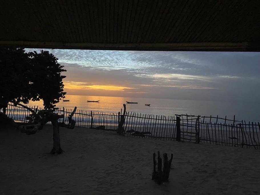 Case Beach Ngalou Sessene Exteriér fotografie