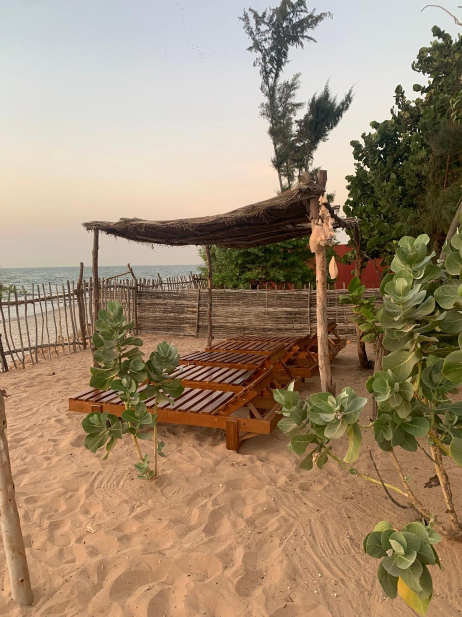 Case Beach Ngalou Sessene Exteriér fotografie